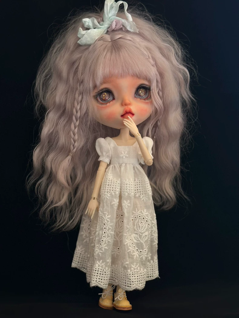 Elegant White Lace Blythe Doll Dress – Premium Cotton, Intricate Embroidery, Versatile Styling - Image 2