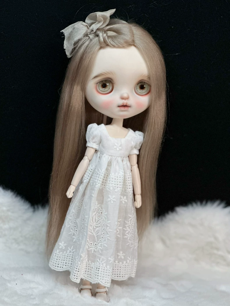 Elegant White Lace Blythe Doll Dress – Premium Cotton, Intricate Embroidery, Versatile Styling - Image 5
