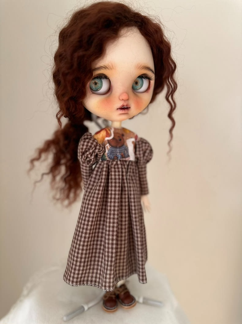 Charming Checkered Blythe Doll Dress with Teddy Bear Patch – Premium & Versatile Outfit - Image 3
