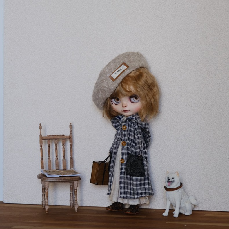 Vintage Plaid BLYTHE Doll Outfit: Navy Beret & Dress Set - Premium Quality Collector's Ensemble - Image 5