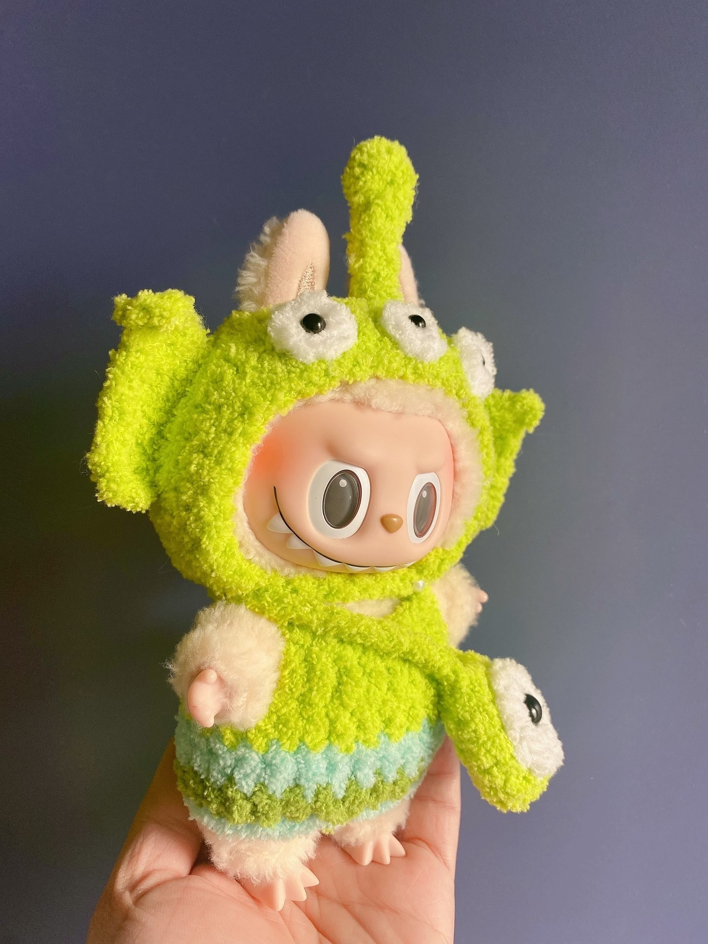 Whimsical Labubu Doll Outfit – Vibrant Green & White Customizable Plush Set for POP MART Fans - Image 2
