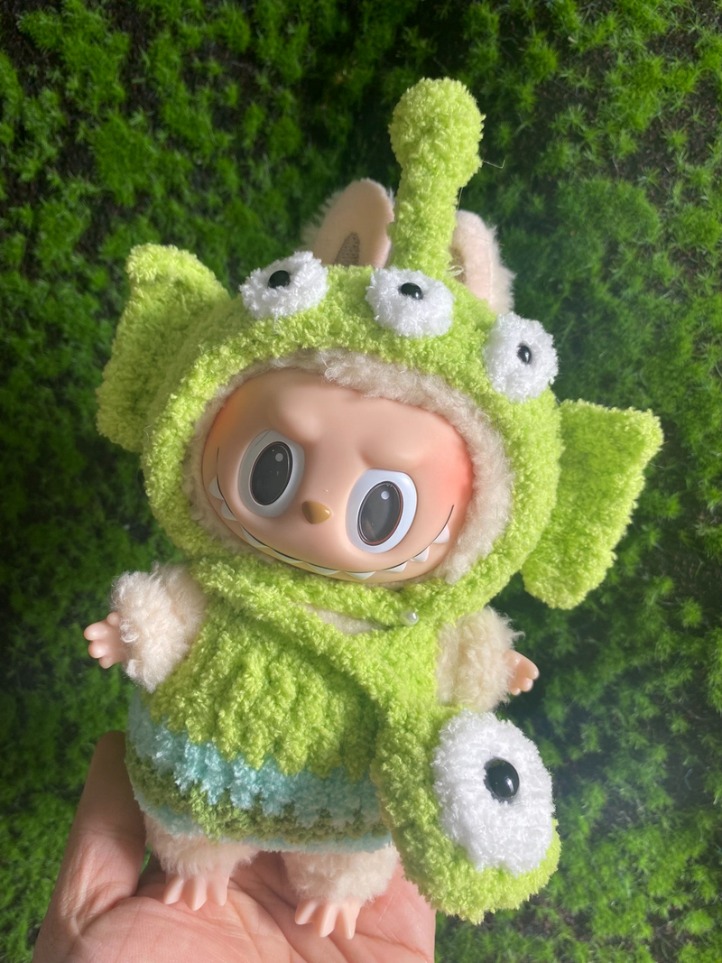 Whimsical Labubu Doll Outfit – Vibrant Green & White Customizable Plush Set for POP MART Fans - Image 4