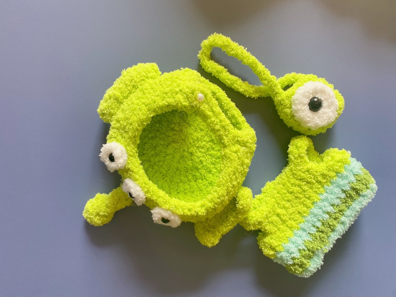 Whimsical Labubu Doll Outfit – Vibrant Green & White Customizable Plush Set for POP MART Fans - Image 8