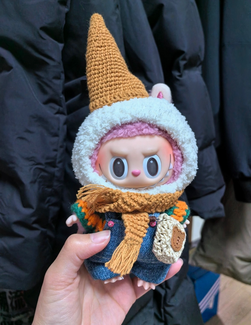 Adorable Handmade Labubu Outfit – Customizable Knit Sweater & Denim Overalls – Perfect Fit for Collectors! - Image 7
