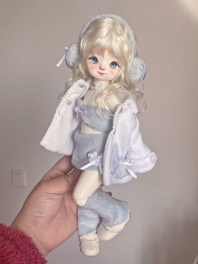 Lavender Elegance BJD 1/6 Outfit: Plush Fleece & Lace, Seasonal Versatility, Premium Craftsmanship - Image 6