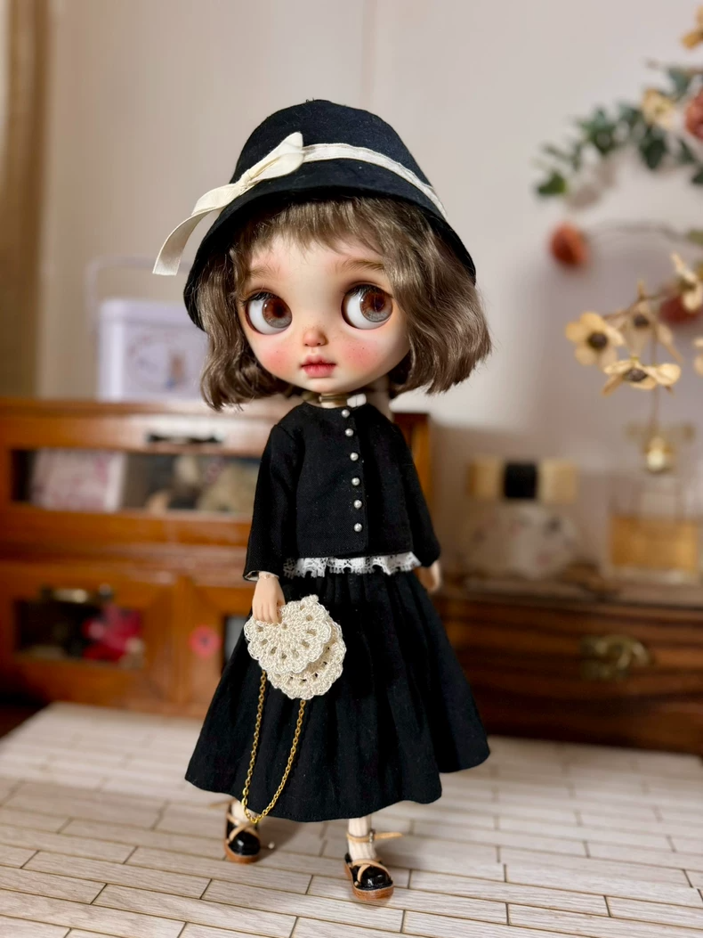 Vintage BLYTHE Doll Outfit – Elegant Black & White Ensemble with Lace & Denim - Image 1