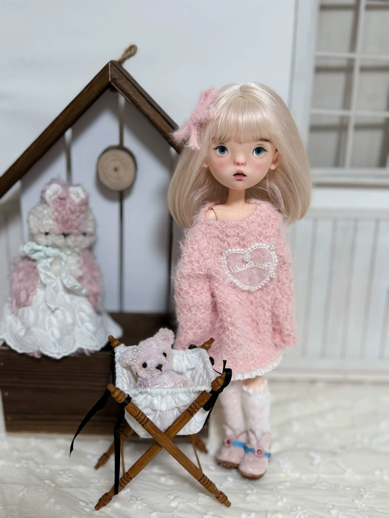 Cozy Pink Blythe Doll Outfit: Fluffy Sweater, Mushroom Hat & Lace Socks for Autumn/Winter Charm - Image 4