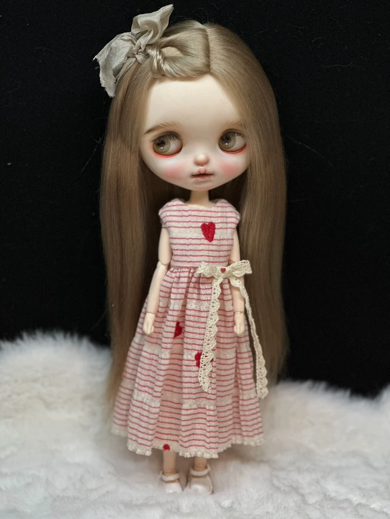 Charming Blythe Doll Dress: Elegant Red & White Striped Lace Outfit for ob24 Dolls - Image 6