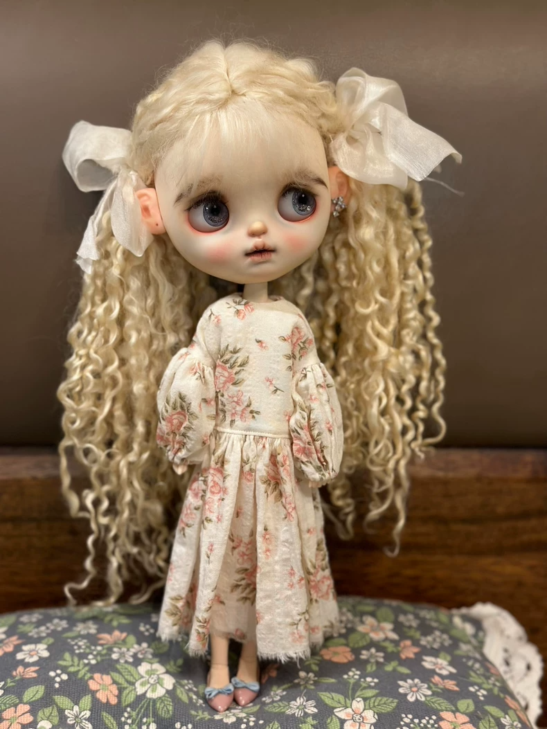Exquisite Blythe Doll Dress: Floral Elegance for ob24 – Handcrafted Cotton & Silk - Image 2