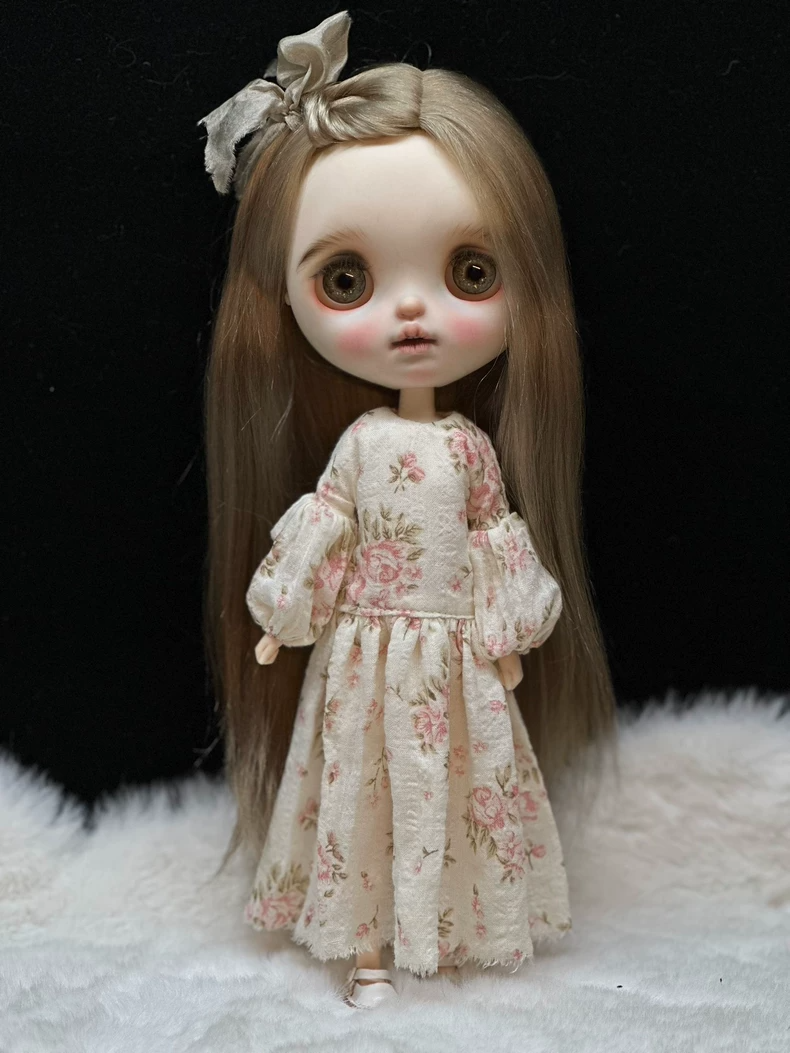 Exquisite Blythe Doll Dress: Floral Elegance for ob24 – Handcrafted Cotton & Silk - Image 3