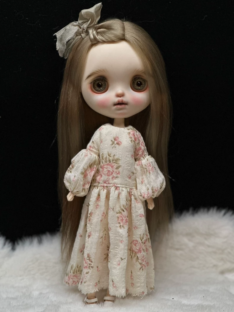Exquisite Blythe Doll Dress: Floral Elegance for ob24 – Handcrafted Cotton & Silk - Image 4