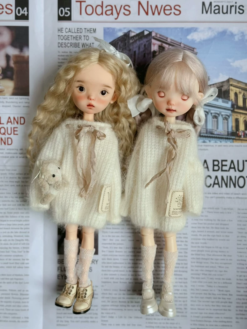Charming Blythe Doll Outfit – Cozy Woolen Sweater, Hat & Socks | Customizable & Elegant - Image 7