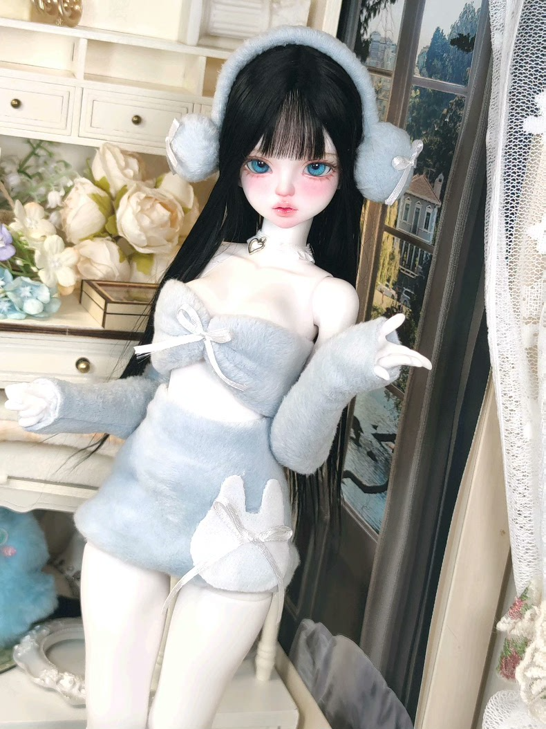 Elegant Pastel Winter BJD 1/4 Outfit – Plush Jacket & Accessories for Dolls - Image 8