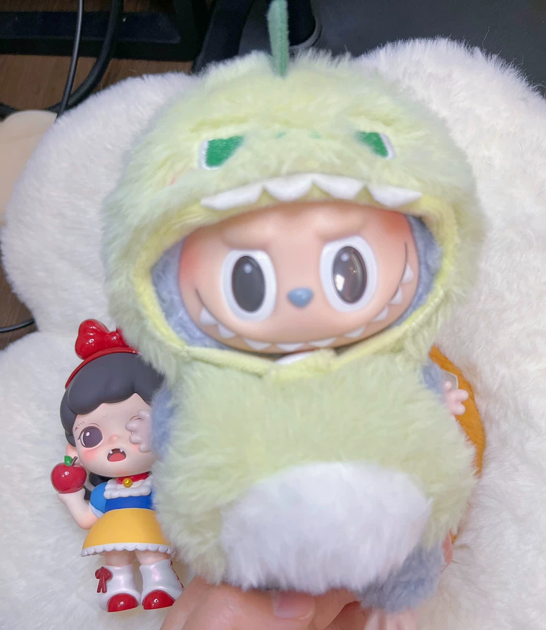 Cute Dinosaur Outfit for Labubu Doll – Soft Plush Costume, Vibrant Colors - Image 1