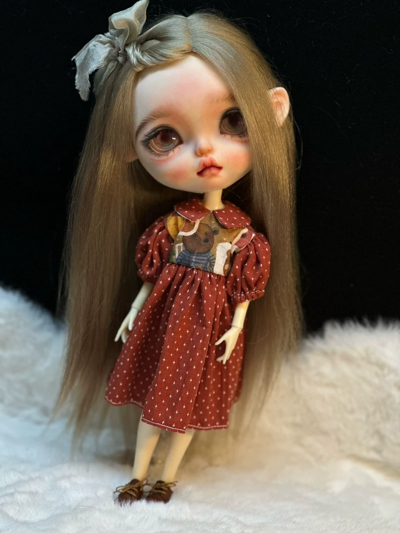 Handcrafted Red Polka-Dot Bear Dress for Blythe ob24 Dolls – Elegant & Playful Outfit - Image 6