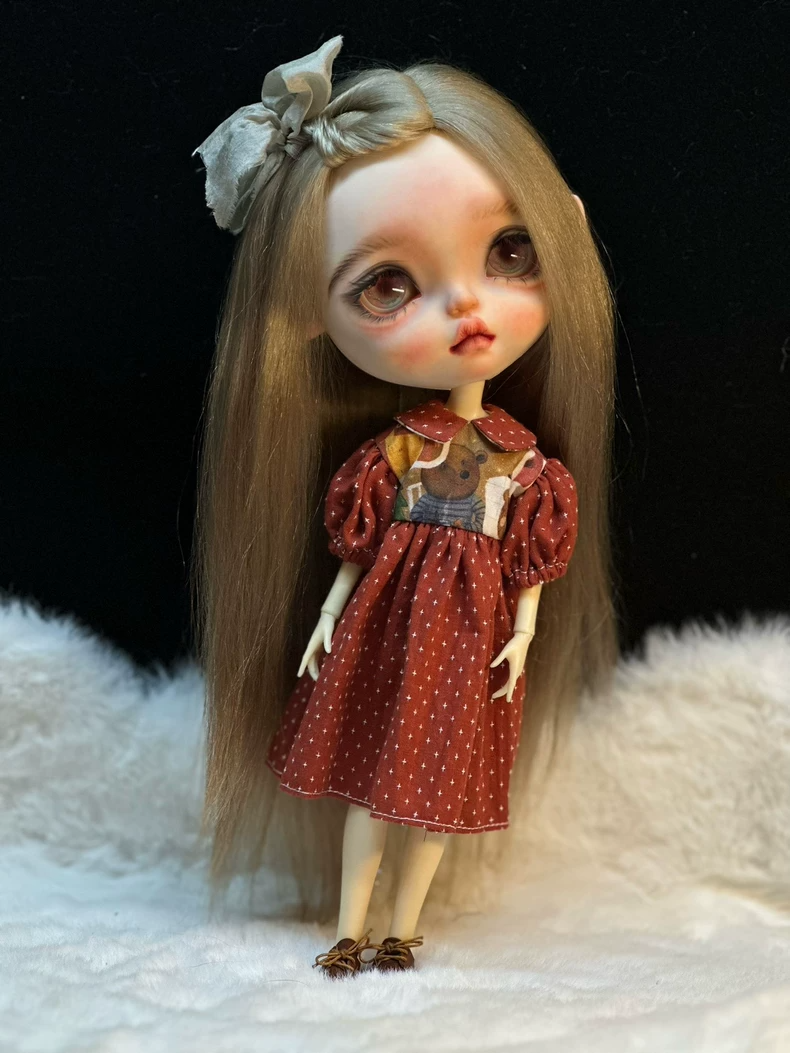 Handcrafted Red Polka-Dot Bear Dress for Blythe ob24 Dolls – Elegant & Playful Outfit - Image 8