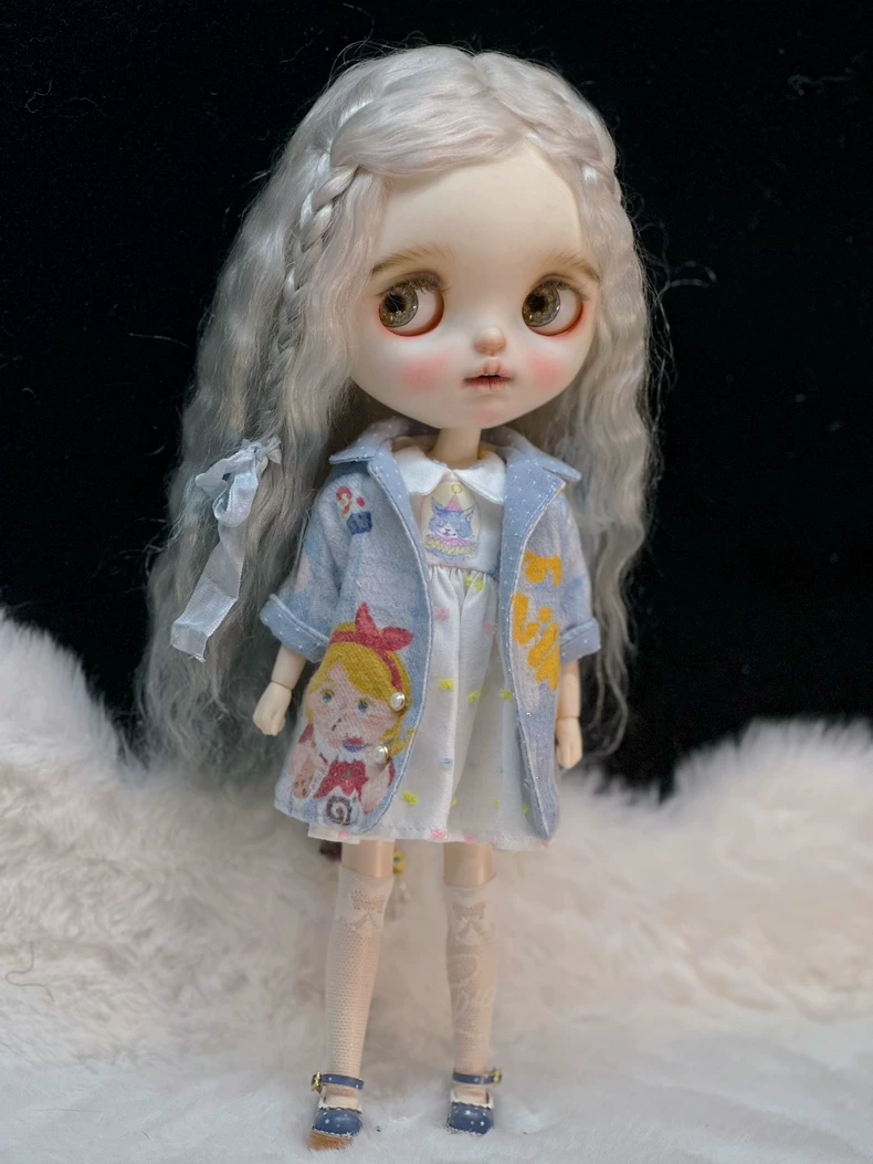 Charming Blythe Doll Outfit: Elegant Denim Jacket & Delicate Dress for OB22, OB24, OB26 Collectors - Image 2