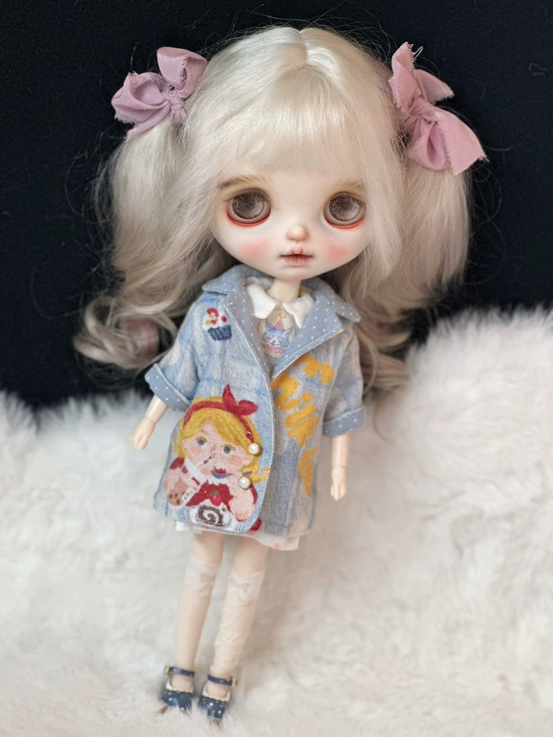 Charming Blythe Doll Outfit: Elegant Denim Jacket & Delicate Dress for OB22, OB24, OB26 Collectors - Image 5