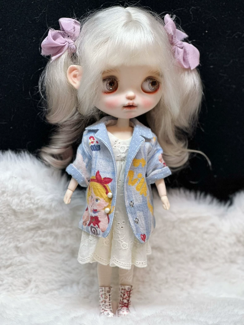 Charming Blythe Doll Outfit: Elegant Denim Jacket & Delicate Dress for OB22, OB24, OB26 Collectors - Image 8