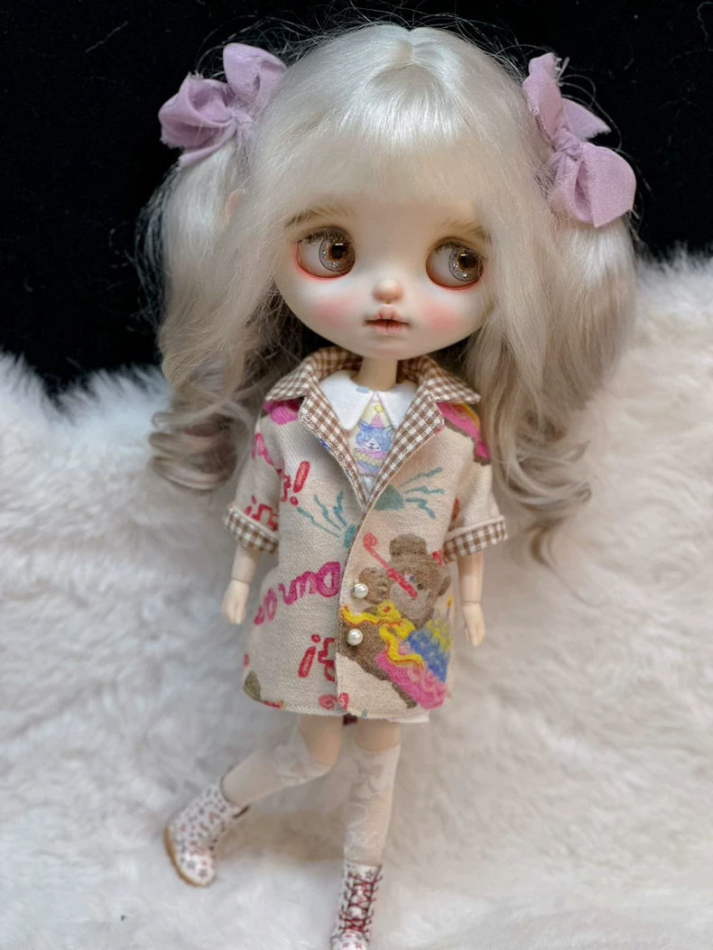 Charming Blythe Doll Outfit - Milk Tea Jacket with Whimsical Designs for OB22 OB24 OB26, Perfect for Collectors & Play - Image 1
