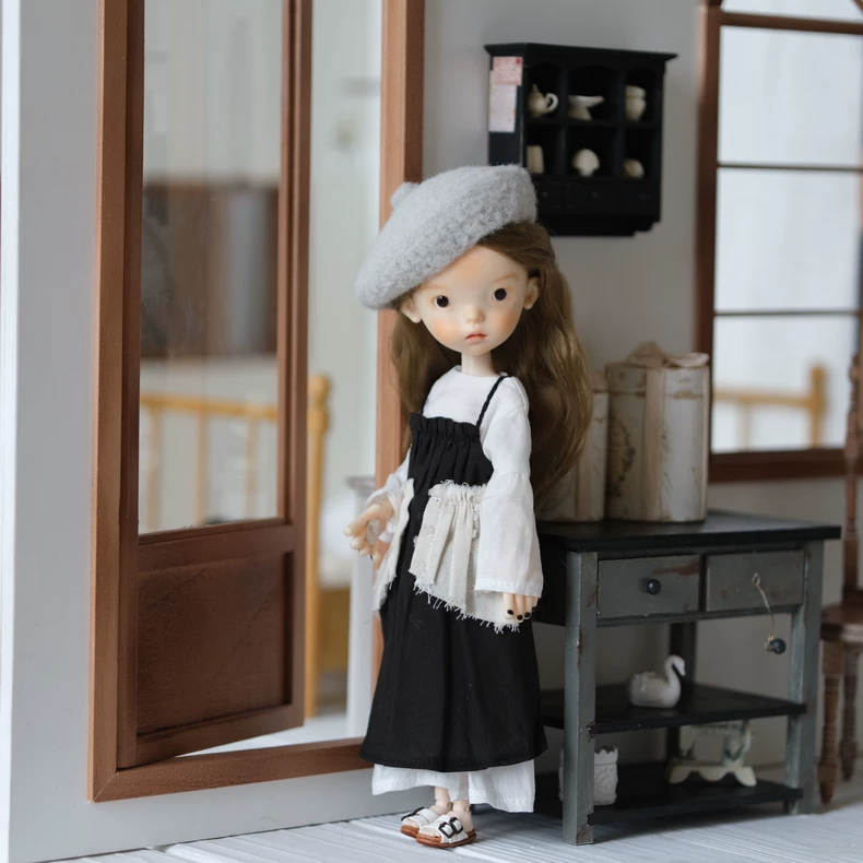 Elegant Black & White Layered Doll Outfit for BLYTHE OB24 OB22 Azone - Adjustable Straps, Detachable Beret, Premium Craftsmanship - Image 2