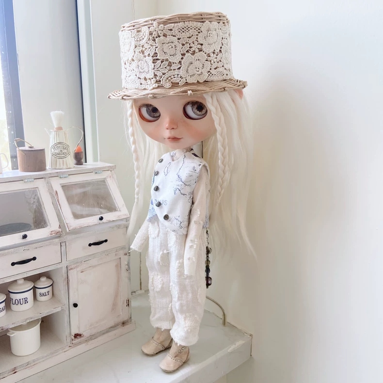 Elegant Blythe Doll Outfit: Lace Jacket & Embroidered Blouse with Tailored Trousers - Off-White & Blue Collector's Timeless Sophistication - Image 1
