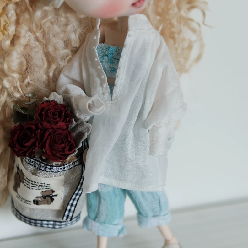 Vintage Style Blythe Doll Clothes Deep V-Neck Linen-Like Outfit for ob22 ob24 Black White Beige - Image 2