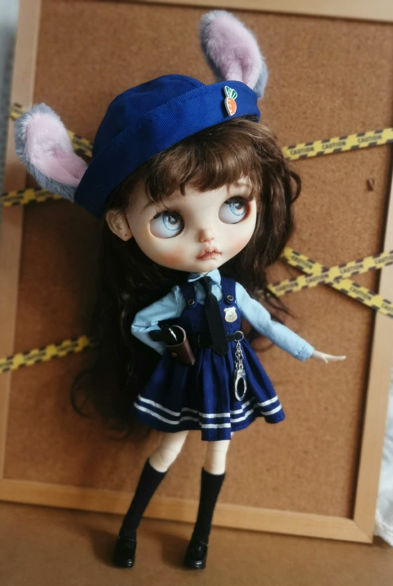 Charming Police-Themed BLYTHE Doll Outfit – High-Quality & Detailed Collectible Ensemble - Image 2