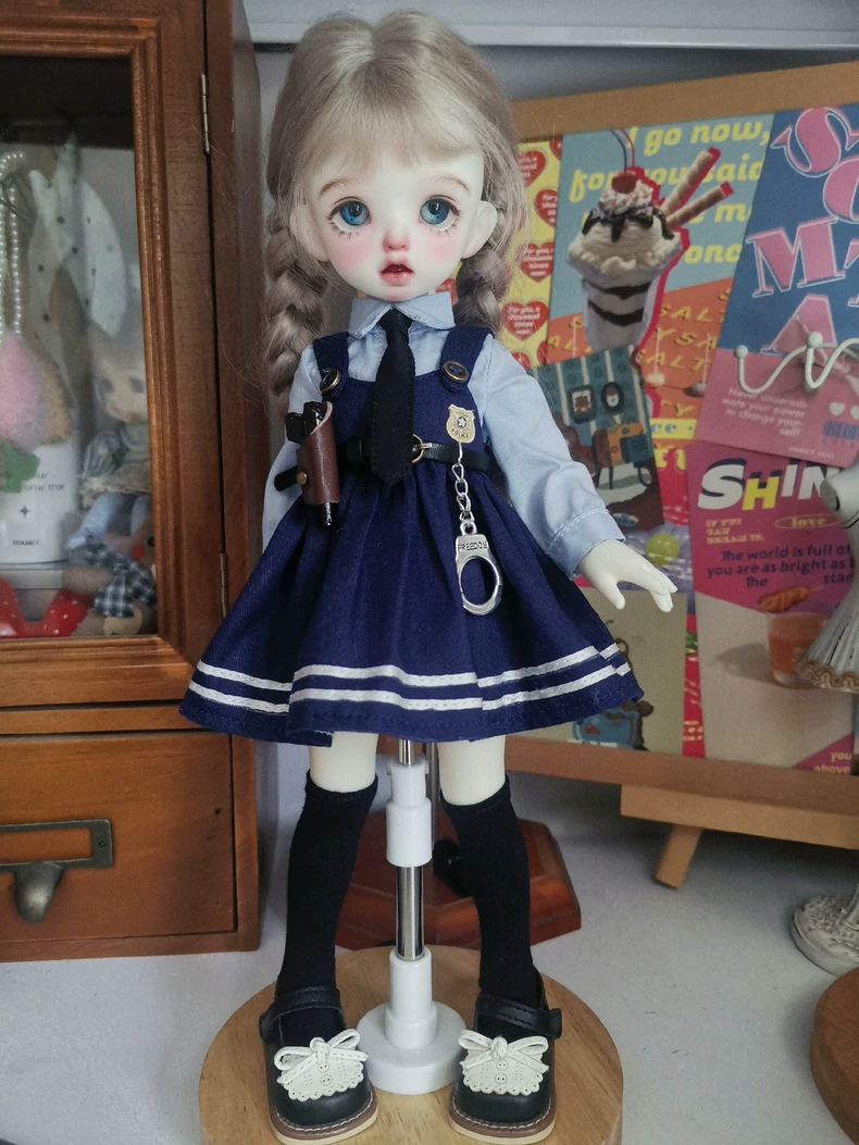 Charming Police-Themed BLYTHE Doll Outfit – High-Quality & Detailed Collectible Ensemble - Image 4
