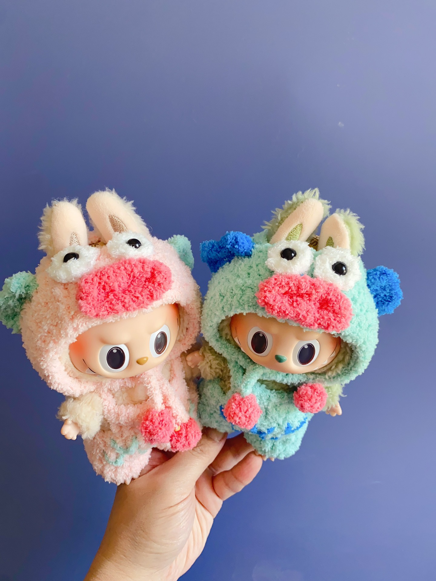 Adorable Labubu Doll Outfits: Vibrant Plush Ensembles for Play & Collecting - Image 6