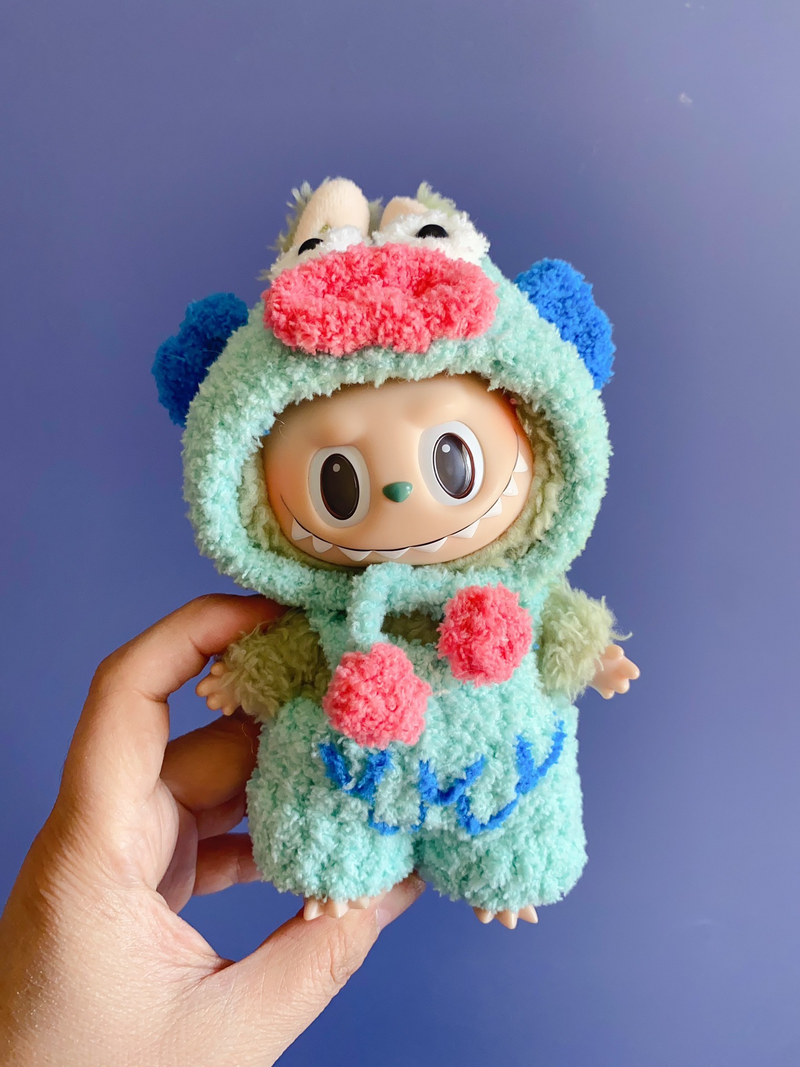 Adorable Labubu Doll Outfits: Vibrant Plush Ensembles for Play & Collecting - Image 8