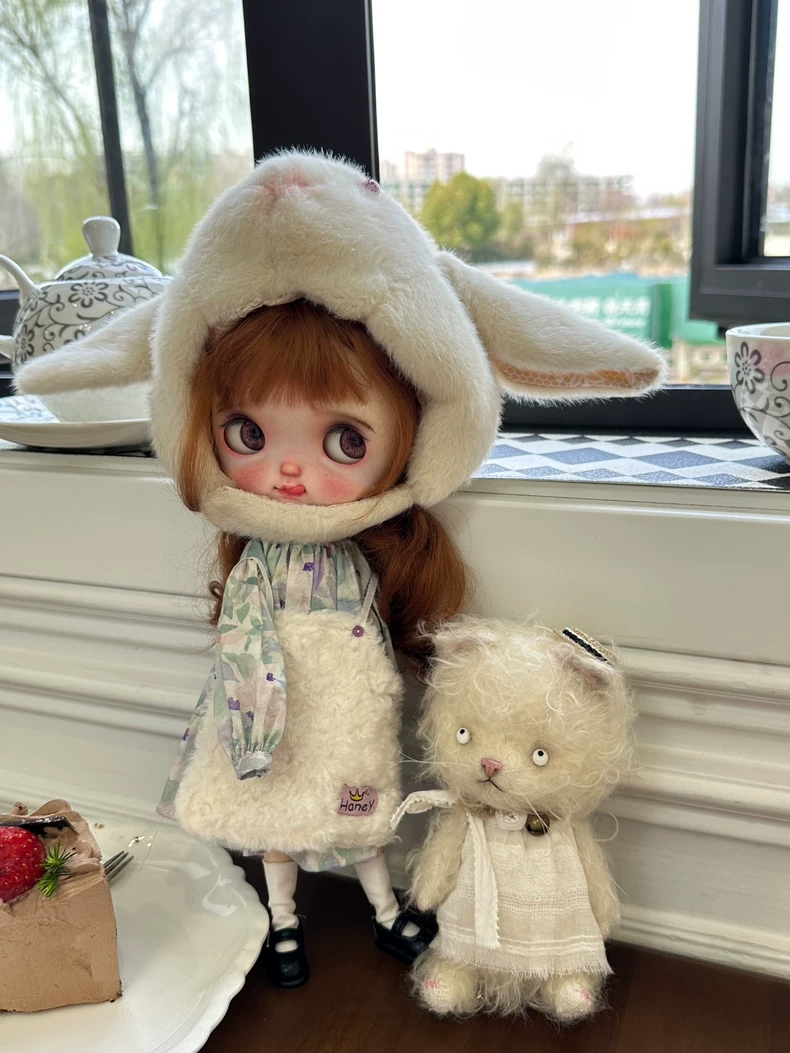 Charming Handmade BLYTHE Doll Outfit: Bunny Hat, Floral Dress & Cozy Socks - Image 2