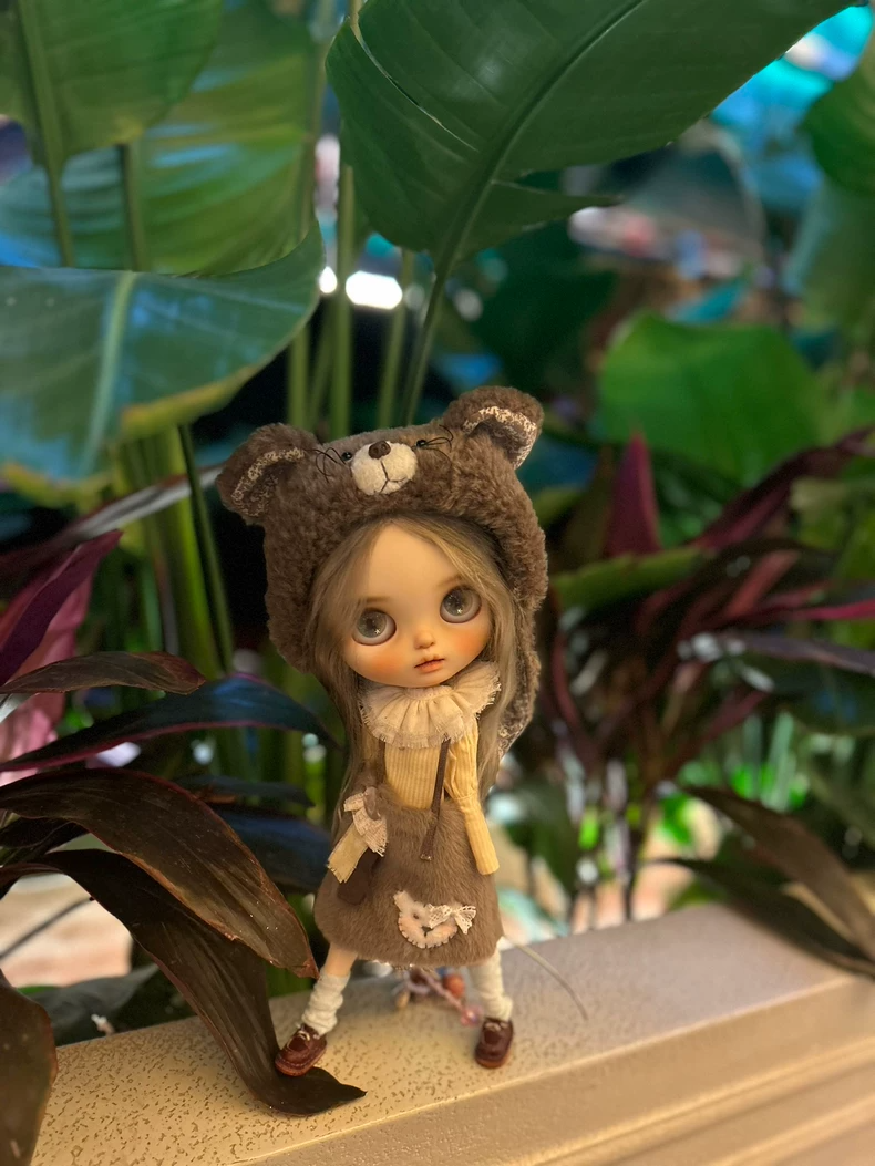 Adorable Custom BLYTHE Doll Outfits: Handcrafted Hats, Tops & Socks for Vintage Charm - Image 4