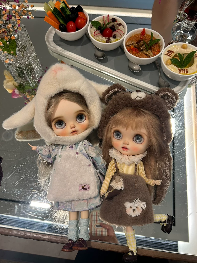 Adorable Custom BLYTHE Doll Outfits: Handcrafted Hats, Tops & Socks for Vintage Charm - Image 5