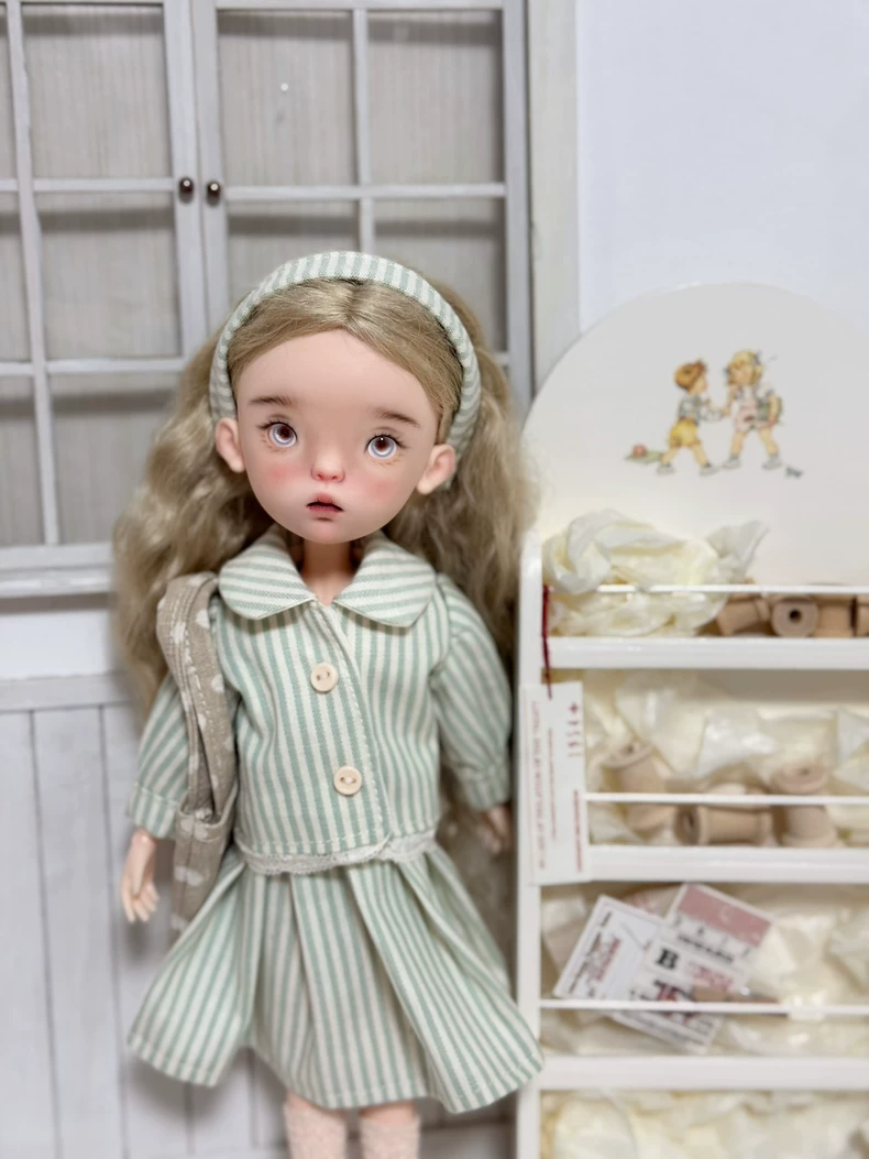 Charming Spring Blythe Doll Outfit – OL-Style Green Stripes, Polka Dot Bag & Lace Stockings for ob22/ob24 - Image 1