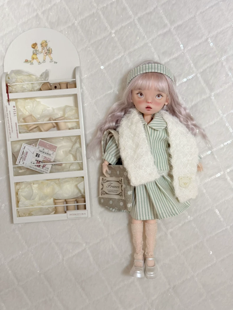 Charming Spring Blythe Doll Outfit – OL-Style Green Stripes, Polka Dot Bag & Lace Stockings for ob22/ob24 - Image 6