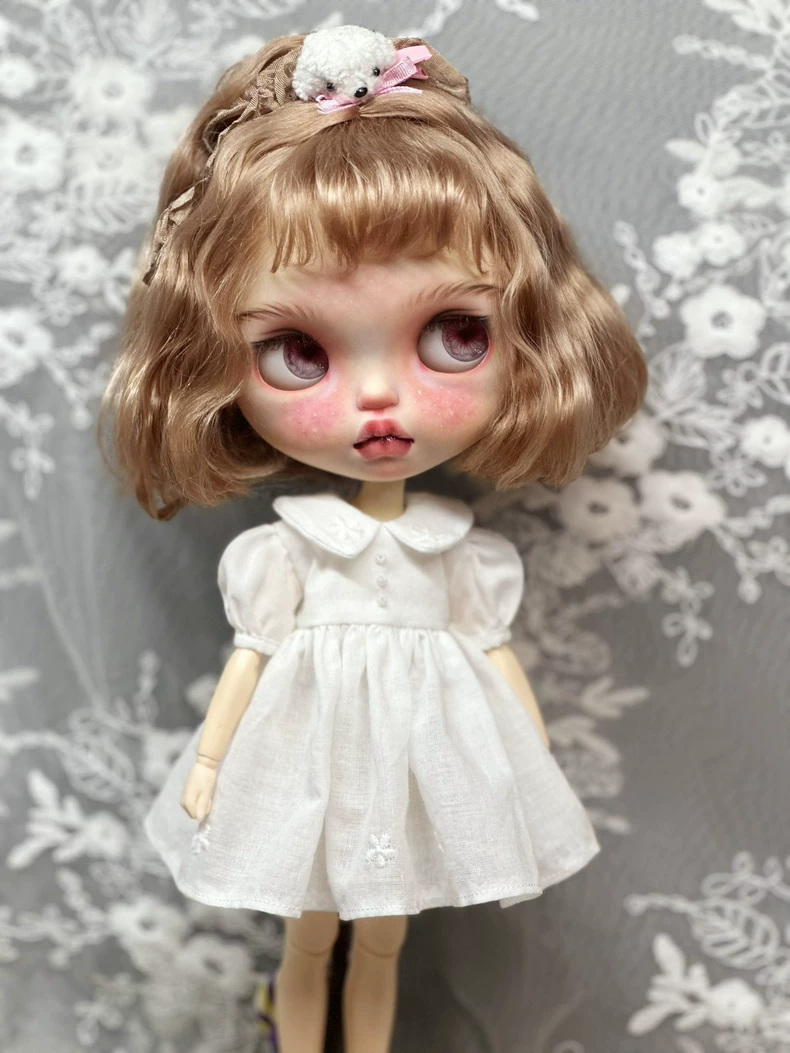 Elegant Blythe Doll Dress: White Cotton Outfit with Floral Embroidery for ob24 & Similar Dolls - Image 5