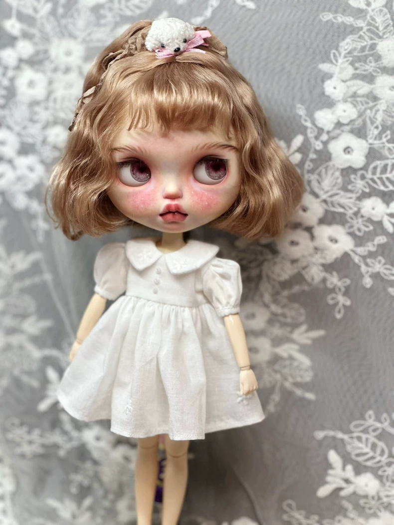 Elegant Blythe Doll Dress: White Cotton Outfit with Floral Embroidery for ob24 & Similar Dolls - Image 9