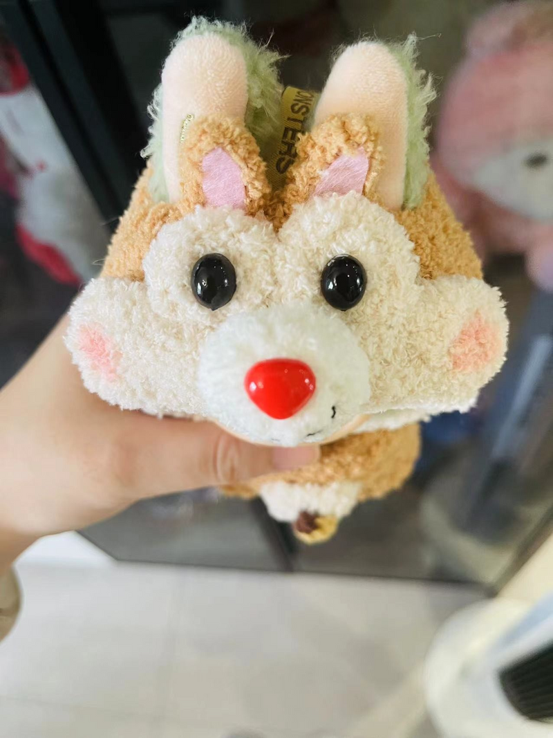 Adorable Squirrel-Themed Labubu Doll Outfits: Cozy Bear Suit & Charming Hat for Collectors - Image 2