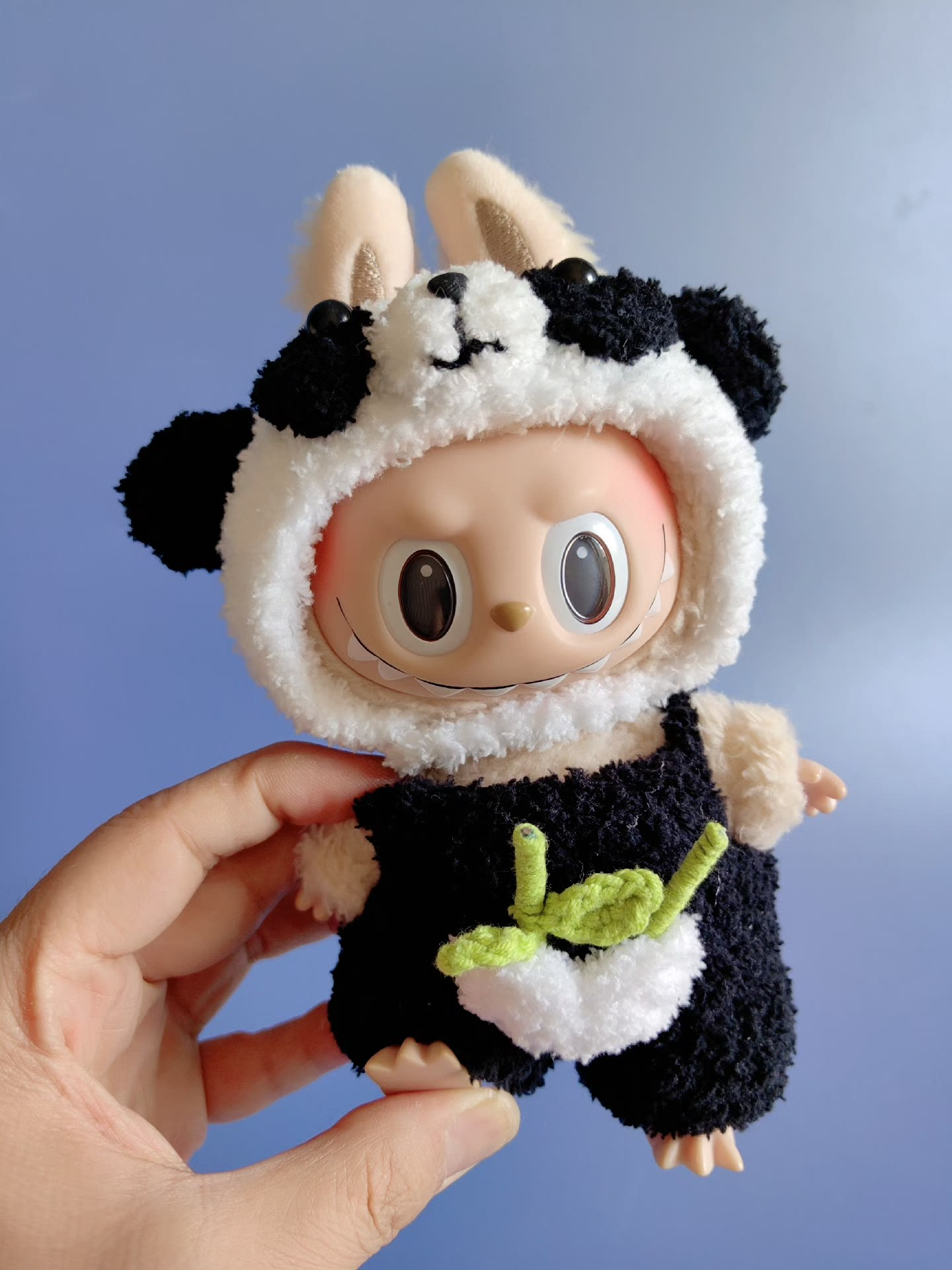 Adorable Panda Labubu Doll Outfit – Cozy Hat & Pants Set for Collectors - Image 2