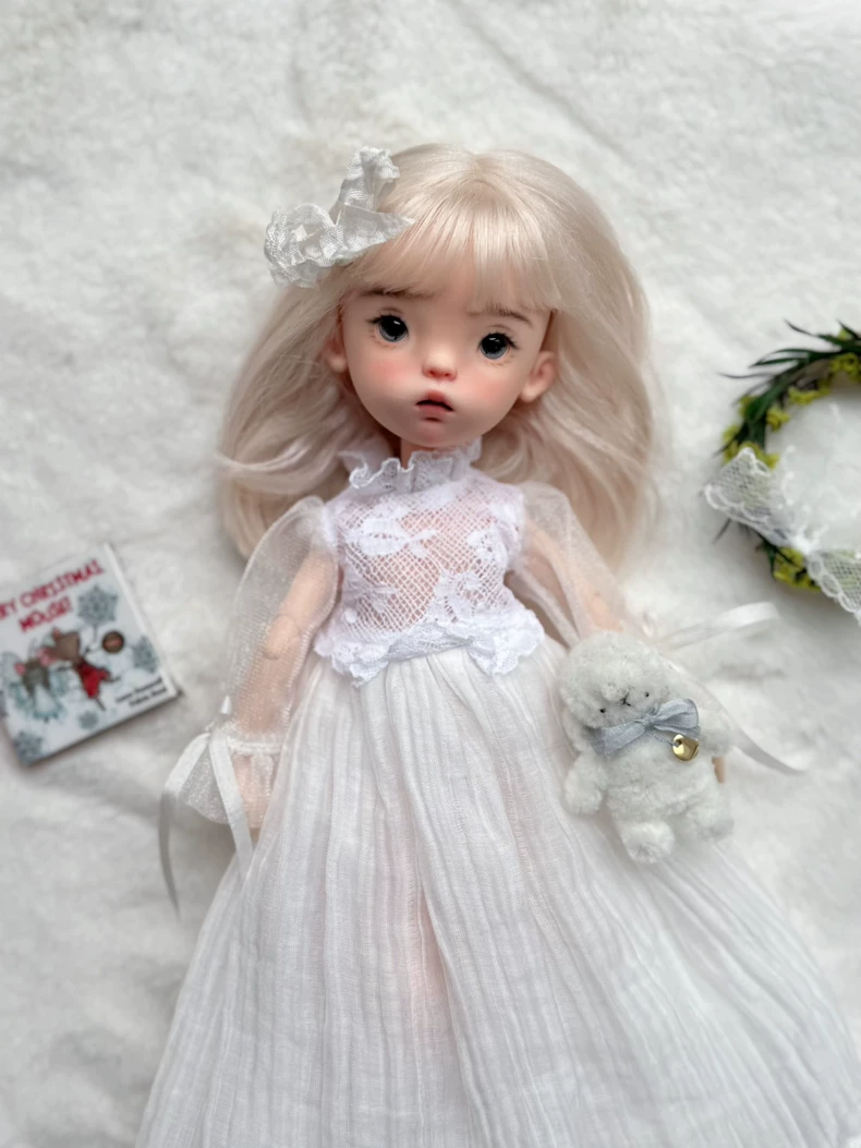 Whimsical Alice in Wonderland Blythe Outfit – Elegant Lace Dress & Accessories for Enchanting Doll Play - Image 5