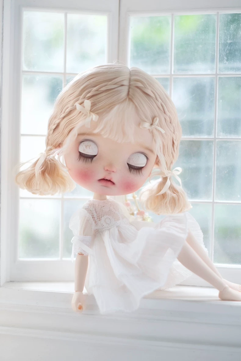 Whimsical Alice in Wonderland Blythe Outfit – Elegant Lace Dress & Accessories for Enchanting Doll Play - Image 6