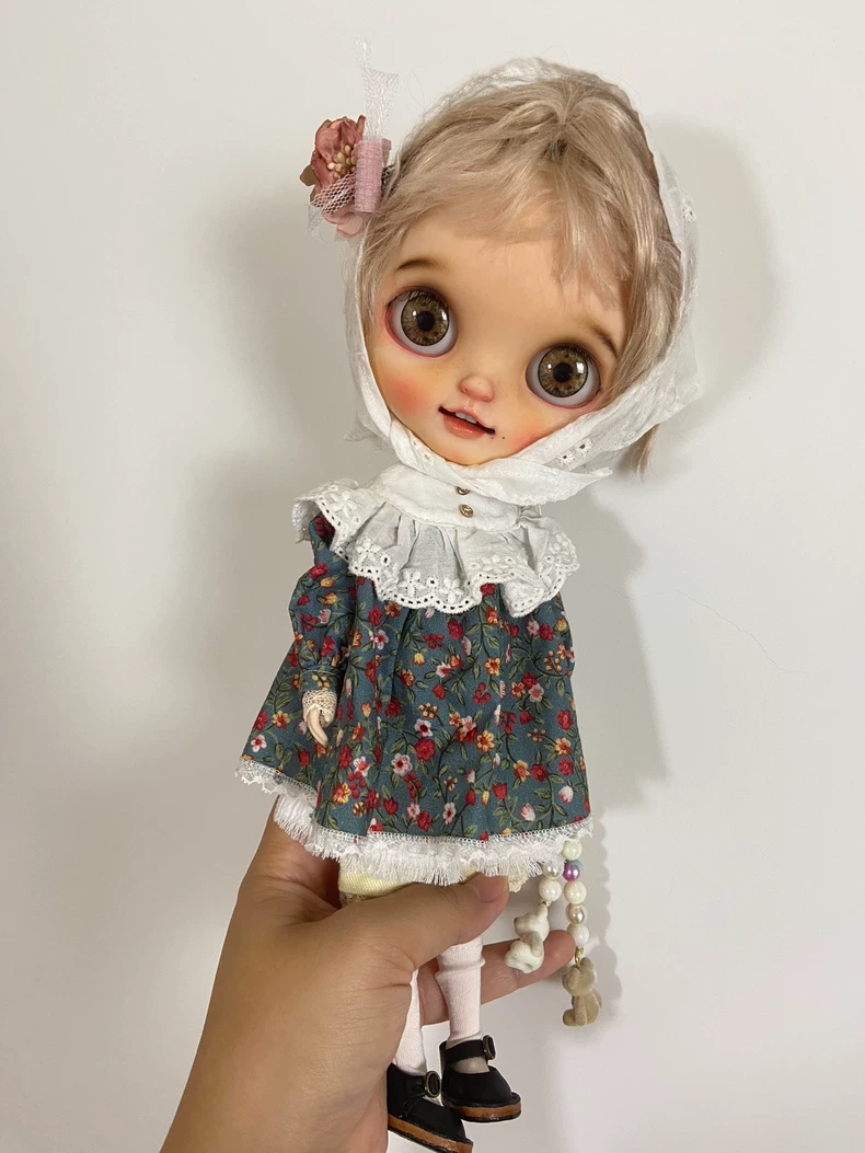 Vintage Floral Lace Dress & Beret Set for OB22 OB24 Blythe Dolls - Image 2