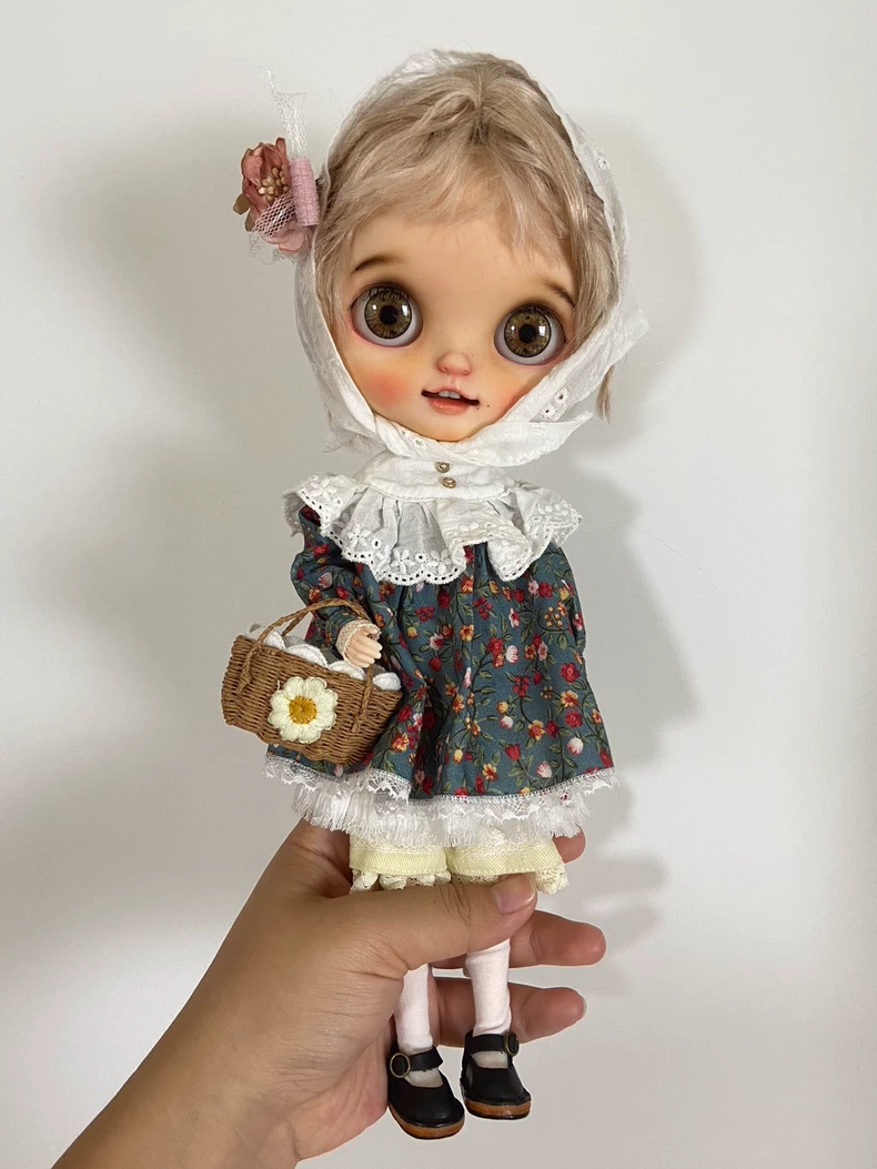 Vintage Floral Lace Dress & Beret Set for OB22 OB24 Blythe Dolls - Image 4