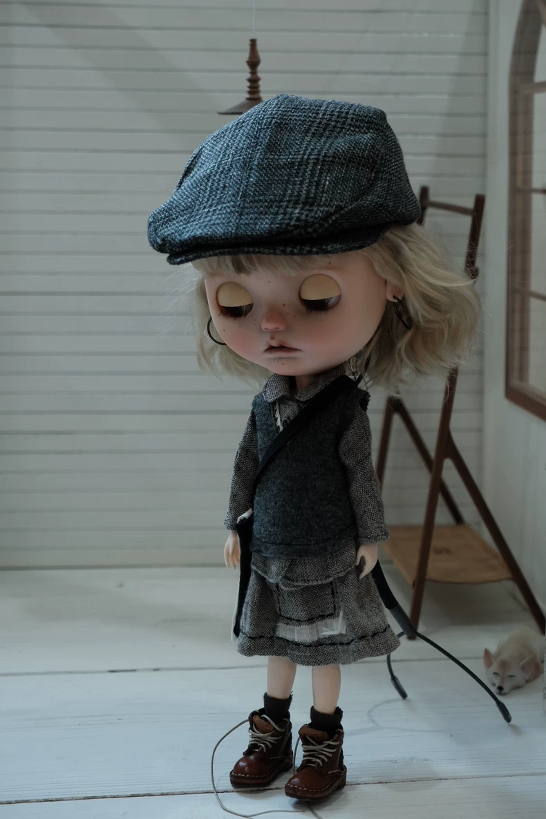 Vintage-Modern Blythe Doll Outfit: Chic Adjustable Layers in Gray Black White - Premium Tweed & Cotton Collector Outfit - Image 1