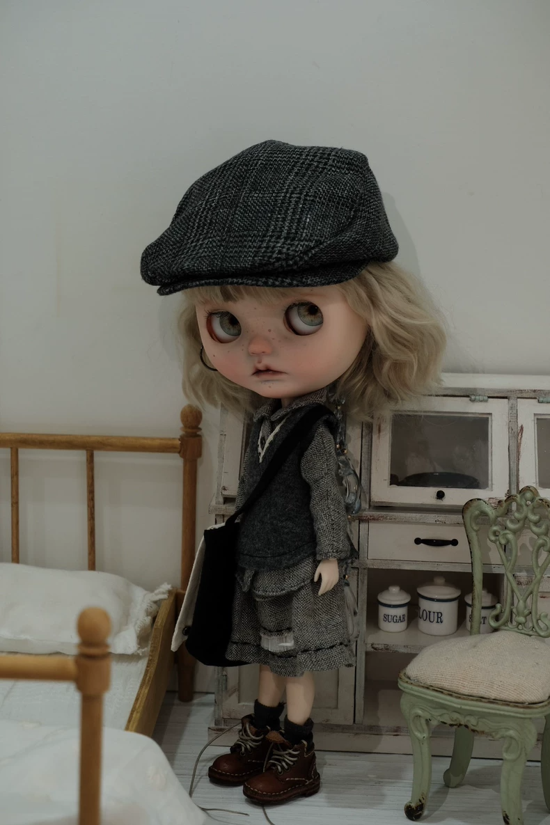 Vintage-Modern Blythe Doll Outfit: Chic Adjustable Layers in Gray Black White - Premium Tweed & Cotton Collector Outfit - Image 2