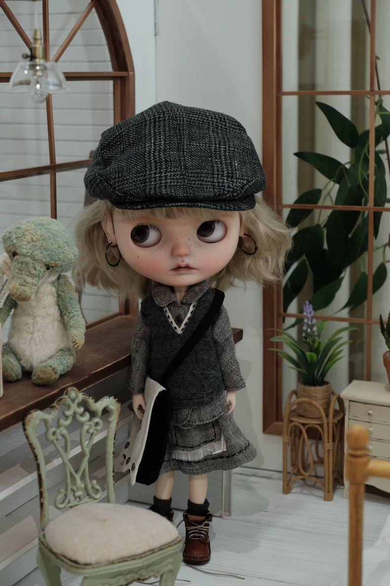Vintage-Modern Blythe Doll Outfit: Chic Adjustable Layers in Gray Black White - Premium Tweed & Cotton Collector Outfit - Image 3