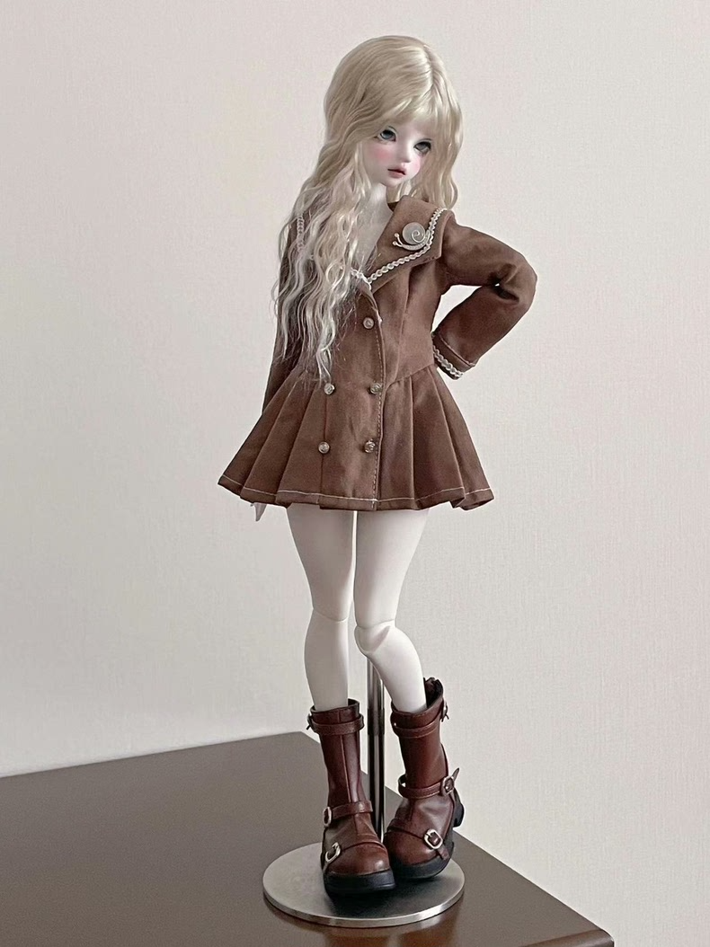Elegant Brown & Black BJD 1/4 Doll Outfit – Luxurious, Versatile, & Crafted for Collectors - Image 8