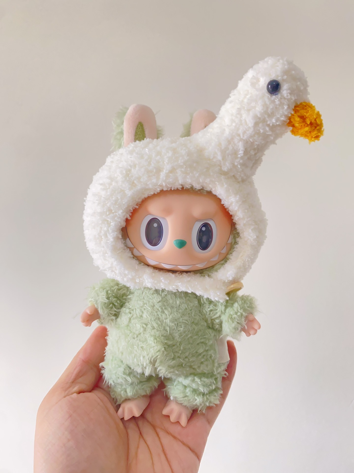 Adorable Labubu Goose Plush Outfit for Dolls – Cozy Hat, Bodysuit & Shoes – Perfect for Collectors & Play - Image 8