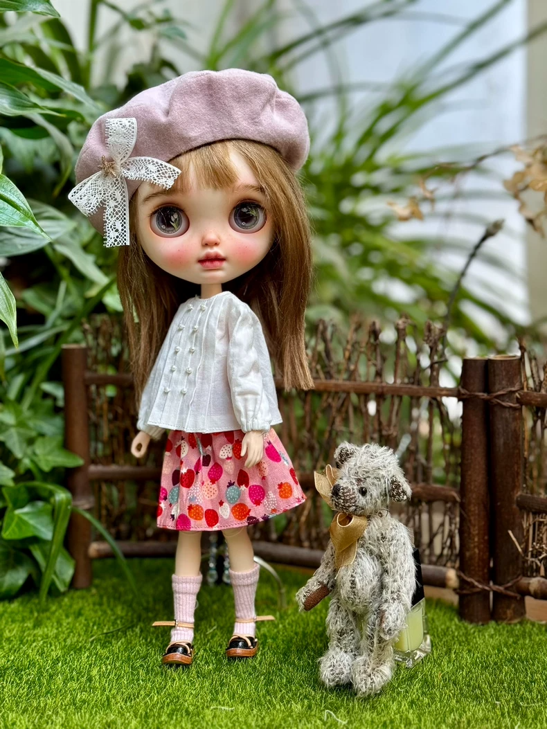 Charming French Blythe Doll Outfit: Strawberry Skirt & Beret – Elegant & Whimsical - Image 4